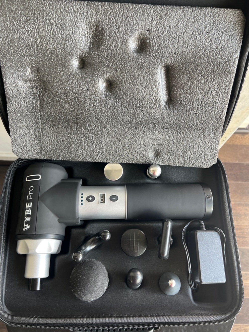 VYBE Pro Massager - Picture 2 of 5